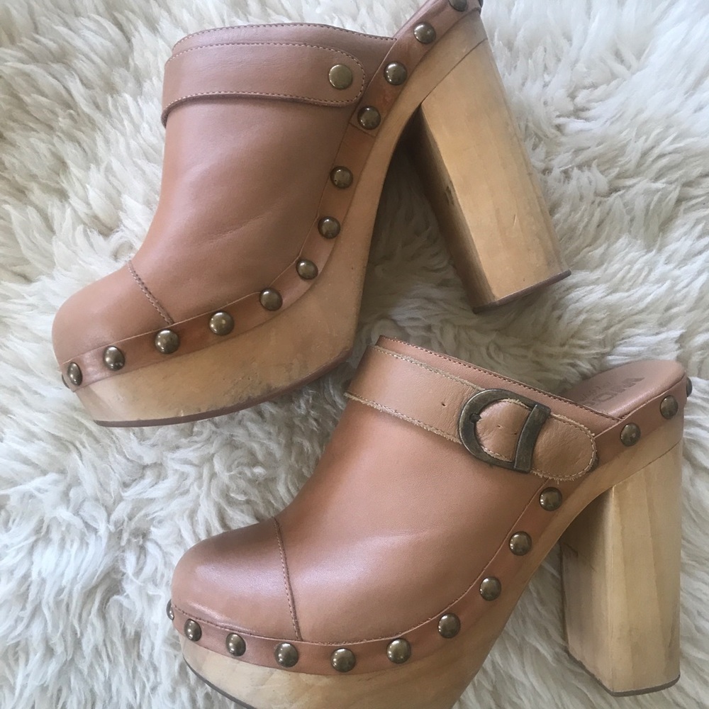 Jeffrey Campbell Clogs • Charlie-C Woodies